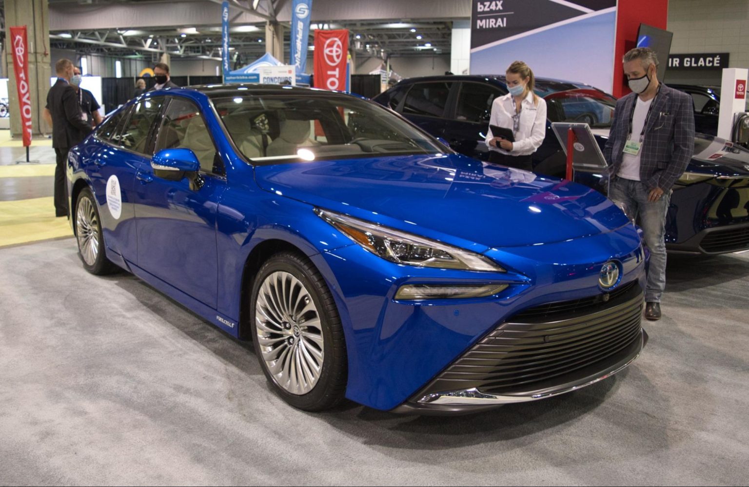 Soaring gas prices spark interest in electric car show The Quebec