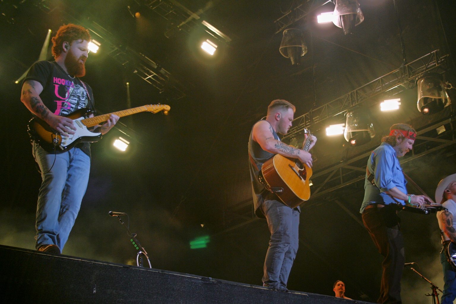 FEQ REVIEW Country star Zach Bryan draws a loyal and reactive crowd